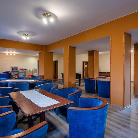 Hotel Poludnica Lipótszentmiklós Kültér fotó